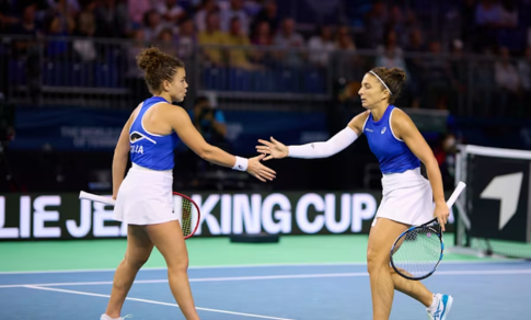 italy-reaches-second-consecutive-billie-jean-king-cup-final-after-thrilling-2-1-win-over-poland