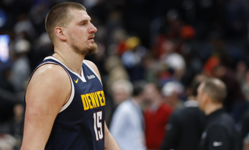 jokic-scores-48-as-nuggets-dominate-hawks