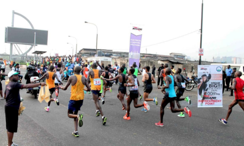 athletes-ready-to-paint-lagos-red-for-10th-access-bank-lagos-city-marathon